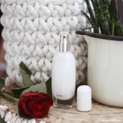 Clinique Aromatics In White -France Cadeau Soldes 2024 197968 clinique aromatics in white eau de parfum vaporisateur 50 ml autre3 1000x1000 1