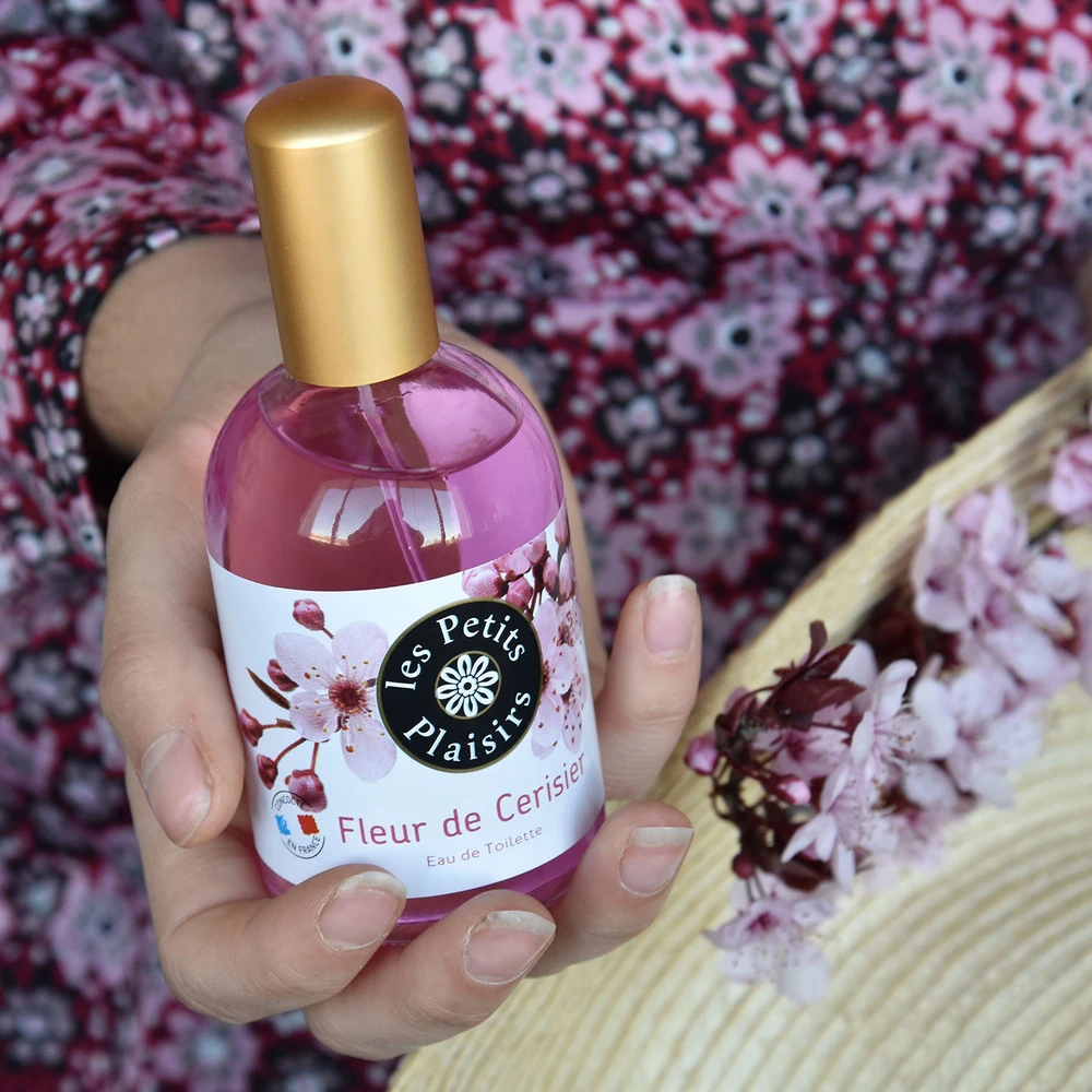 EAU DE TOILETTE - Fleur De Cerisier 2 EAU DE TOILETTE - Fleur De Cerisier – Image 2