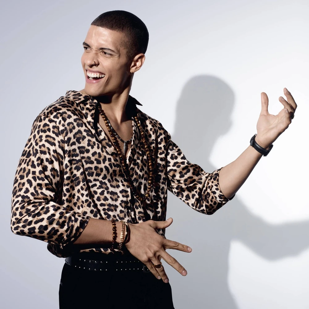 Mercedes-Benz SIGN YOUR ATTITUDE 3 Mercedes-Benz SIGN YOUR ATTITUDE – Image 3